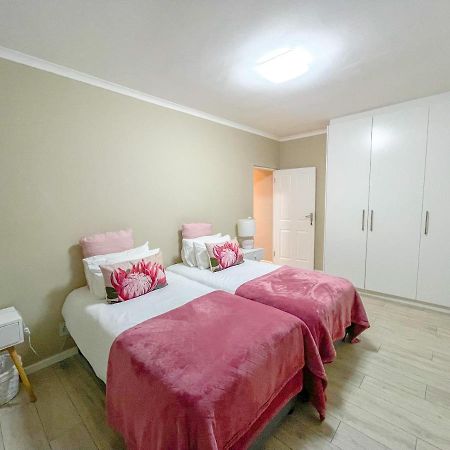 Uystuys Apartment Cape Town Bagian luar foto